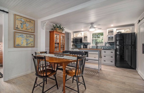 Manistee Cottage | New Remodel! Updated Cottage near Beach and Park