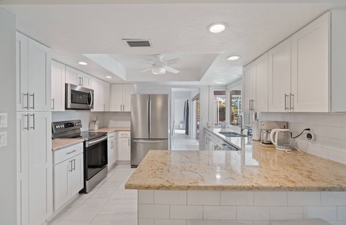 Sarasota House | New Rental Private 3 Bed/2 Bath Heated Pool Near Bobby Jones Golf!