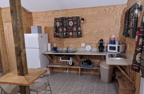 Hico Cabin | New River Cabins #5- New River & Activities - 4 min away - Sleeps up to 4 people