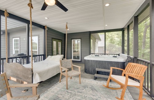 Coalmont House | ~New~ Spacious Lake House/Mountain House w/Heated Pool & 2 Hot Tubs