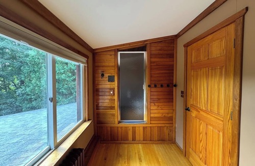 Mayfield Cabin | NEW! TC Ranch Therapy - Hot Tub, Sauna, Pool Table