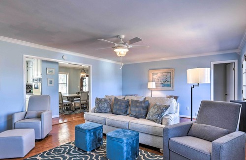Wilsonville House | NEW! Waterfront Family Retreat w/ Dock & Game Room