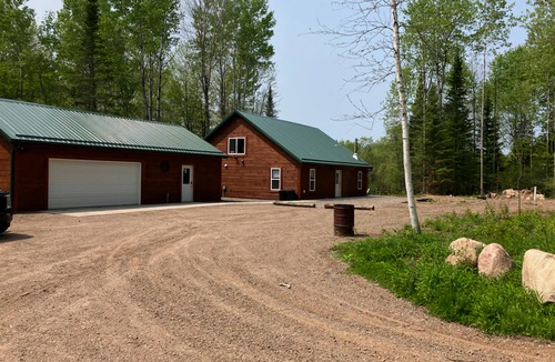 Phillips Cabin | Newer Construction Cabin - Waterfront, Wooded, on ATV/Snowmobile trails