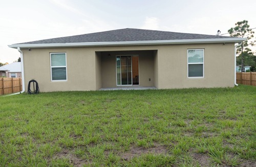 Port Malabar House | Newley Built Central Location 3-bedroom house in Palm Bay.