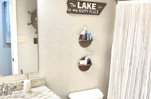 Piney House | Newly remodeled 3 bedroom, 2 bath home on Lake Hamilton w/a boat dock.