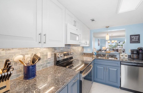 Oceanmarsh Subdivision Condo | Newly Renovated! Ocean View and Quick Walk to the Beach