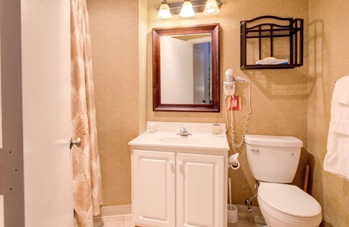 Wintergreen Condo | Newly renovated lodge room with a homey feel.