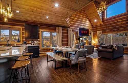 Wears Valley Cabin | Newly Renovated! Fresh Design, Pool, Hot Tub, Fishing!