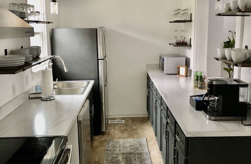 Lexington House | Newly renovated Historic House within walking distance to UK.