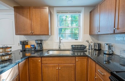 Dearborn Villa | Newly Renovated Townhouse on a Tranquil Street