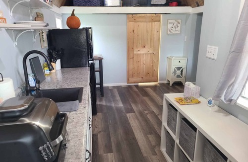 Minford Cottage | Newly transformed farm cottage off the beaten path!