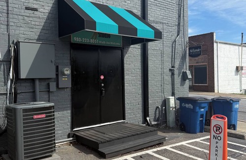 Statesville Apartment | Nice 2-bedroom apartment with AC in charming Downtown Statesville, NC.