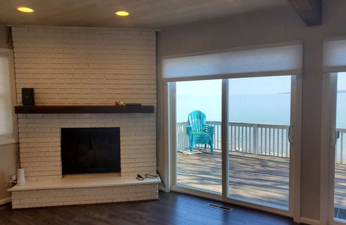 Bay Shore Cottage | Nine Mile Point Cottage on Lake Michigan