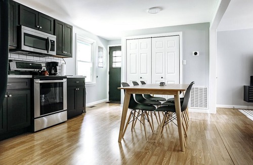 Fayetteville House | NRG Park Basecamp w/Fenced Yard