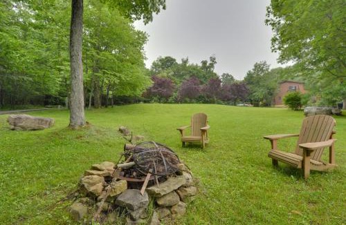 Thayerville House | Oakland Vacation Rental < 1 Mi to Deep Creek Lake!
