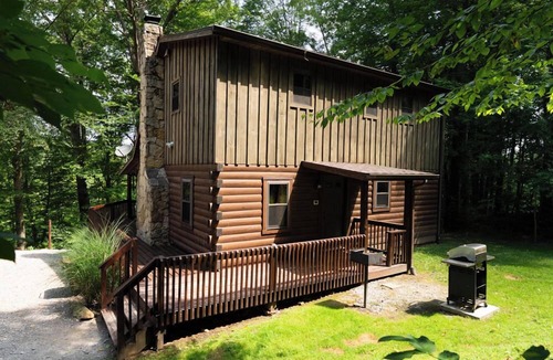 South Bloomingville Cabin | Oakridge - Hosted by The Chalets