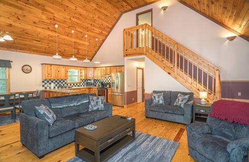 Newport Cabin | Oakwood — Rest and Relaxation in the Smokies with all the comforts