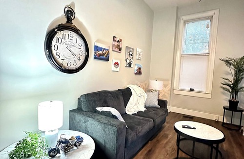 Evansville Apartment | Oasis in the heart of Evansville