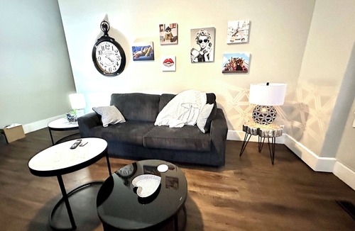 Evansville Apartment | Oasis in the heart of Evansville
