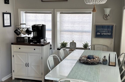 Myrtle Beach Cottage | Ocean Lakes Beach Cottage - Steps to Ocean! Complimentary Golf Cart!