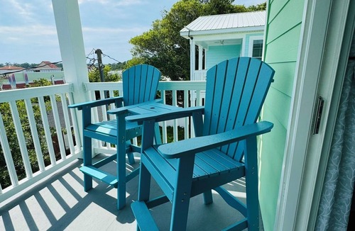 Myrtle Beach House | Ocean View Home 6 bed 3baths near boardwalk with private garage, Family Fun King