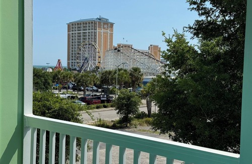 Myrtle Beach House | Ocean View Home 6 bed 3baths near boardwalk with private garage, Family Fun King