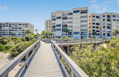 Amelia City Condo | Oceanfront Condo with Balcony, WiFi, Washer/Dryer & Shared Pool/Tennis