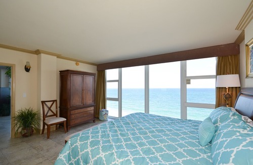 Galt Mile Apartment | Oceanfront Fort Lauderdale Vacation Rental Condo With Pool. Direct Beachfront.