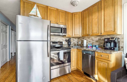 Hilton Head Island Apartment | Oceanfront Hilton Head Island Condo w/Pool!