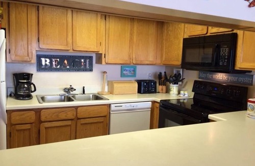Garden City Condo | Oceanfront Surfmaster 810! 8th Flr Views, Pools, Hot Tubs & Free Parking Passes