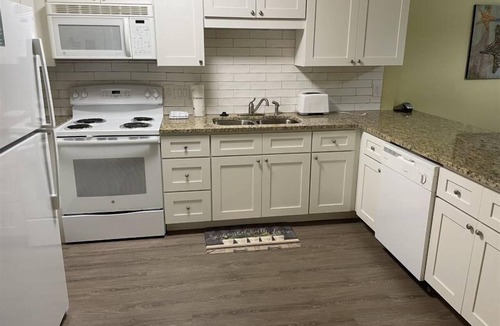 Crescent Beach Condo | Oceanfront Three Bedroom Condo - Crescent Sands C-4-September discounted!
