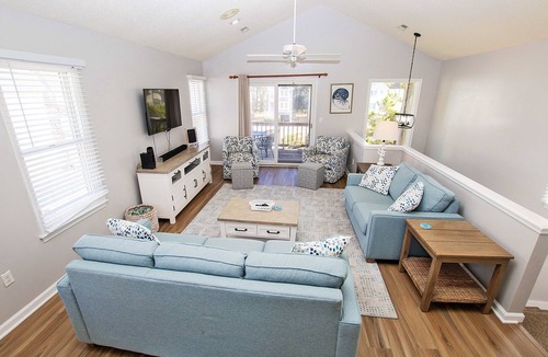 Corolla Light House | Oceanside, Community Pools, M24, Sunshine & Tan Lines