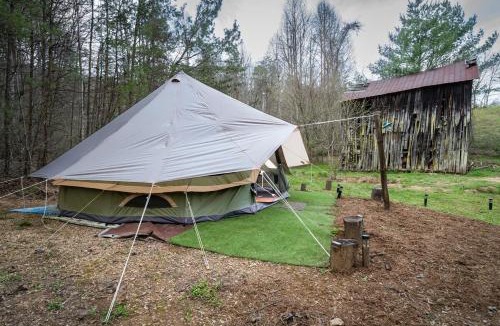 Cosby Other | Off-Grid Creekside Tent Ideal for a Glamping Experience in Cosby, Tennessee