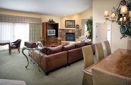 Fairfield Glade Resort | OFFICIAL LISTING | Wyndham - Fairfield Glade 2 BR w/Whirlpool Tub, Beach & More!