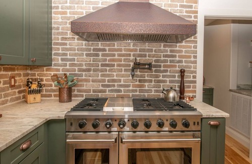 Pedlars Edge House | Oh Deer NEW LUXURY-renovated, hot tub/sauna, views