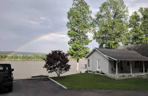 Magnet House | Ohio River Retreat - Relax Riverside With Us