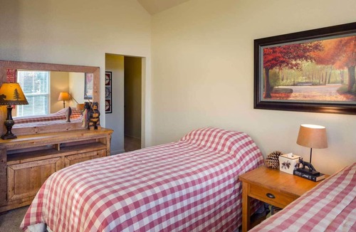 Camdenton Cabin | Old Kinderhook Cottage Rentals Including Cottage 22
