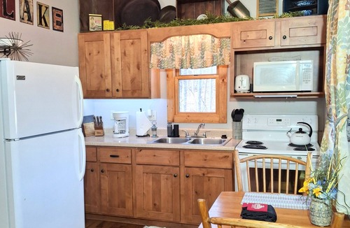 Logan Cabin | Old Man's Haven - Cabin 3
