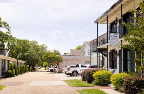 Biloxi House | Old Spanish House Suite A Downtown Retreat