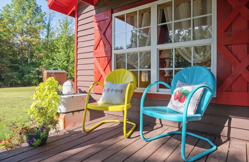Lexington Cabin | Old Tennessee Homeplace between Jackson and Lexington, TN, 12 minutes from I-40