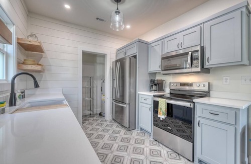 Blairsville House | Old Turner - Remodeled Farmhouse w/Firepit, 2 BRs, near hikes. Dog-friendly!