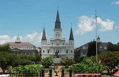Uptown Historic District House | Old World Charm Uptown
