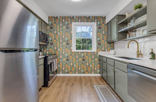 Nashville Apartment | On the Rocks w/Parking near Vandy/DT
