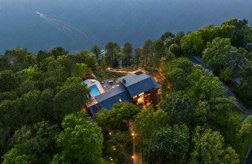 Mid America House | One Acre Private Oasis, Saltwater Pool, New Sauna, Outdoor Kitchen, and Fire Pit