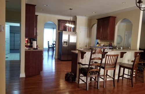 Concord House | One level ranch home. Close to lake and park,bicycle lane, walking trail .