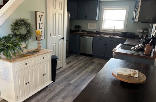Sardis House | One Mile Lake House is a cozy 2 story, 2 bedroom, 2 bath, A- frame home.