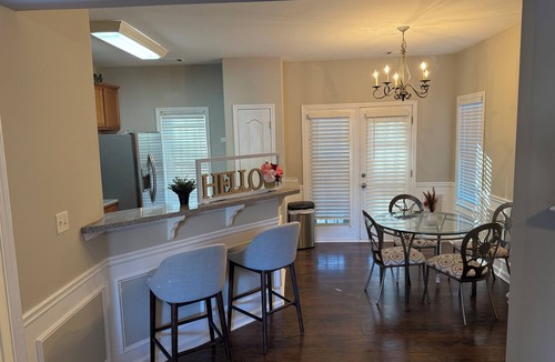 Riverdale House | Only minutes from downtown Atlanta/Renovated Townhome