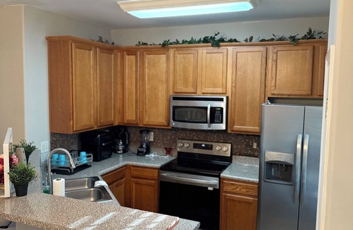 Riverdale House | Only minutes from downtown Atlanta/Renovated Townhome