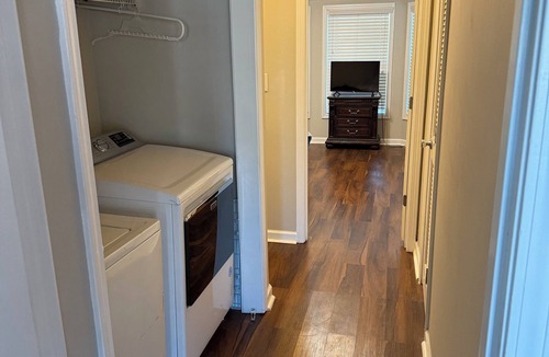 Riverdale House | Only minutes from downtown Atlanta/Renovated Townhome