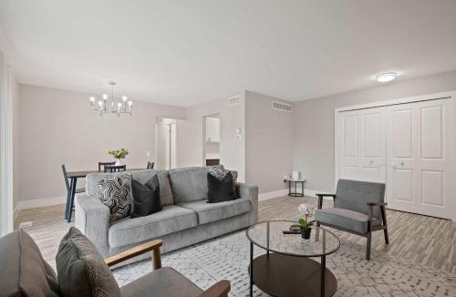 Rochester Apartment | Opulent 2-Bedroom Gem Rochester Hills Retreat